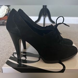 Nine West black suede heels